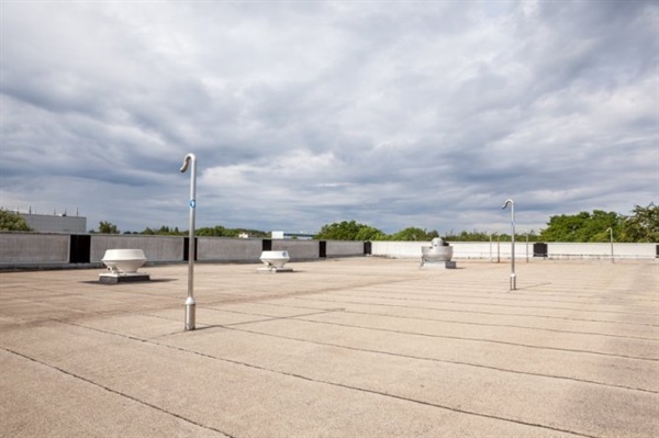 A Guide to 4 Types of Flat Roofing for Minnesota Buildings