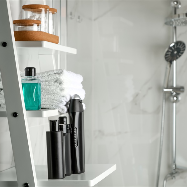 Maximize Space in Small Bathrooms: Innovative Remodel Tips