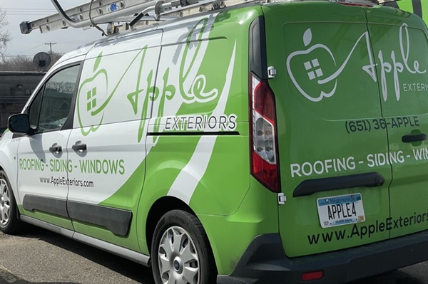 What Should You Expect when Hiring a Local Remodeling Contractor in the Twin Cities?